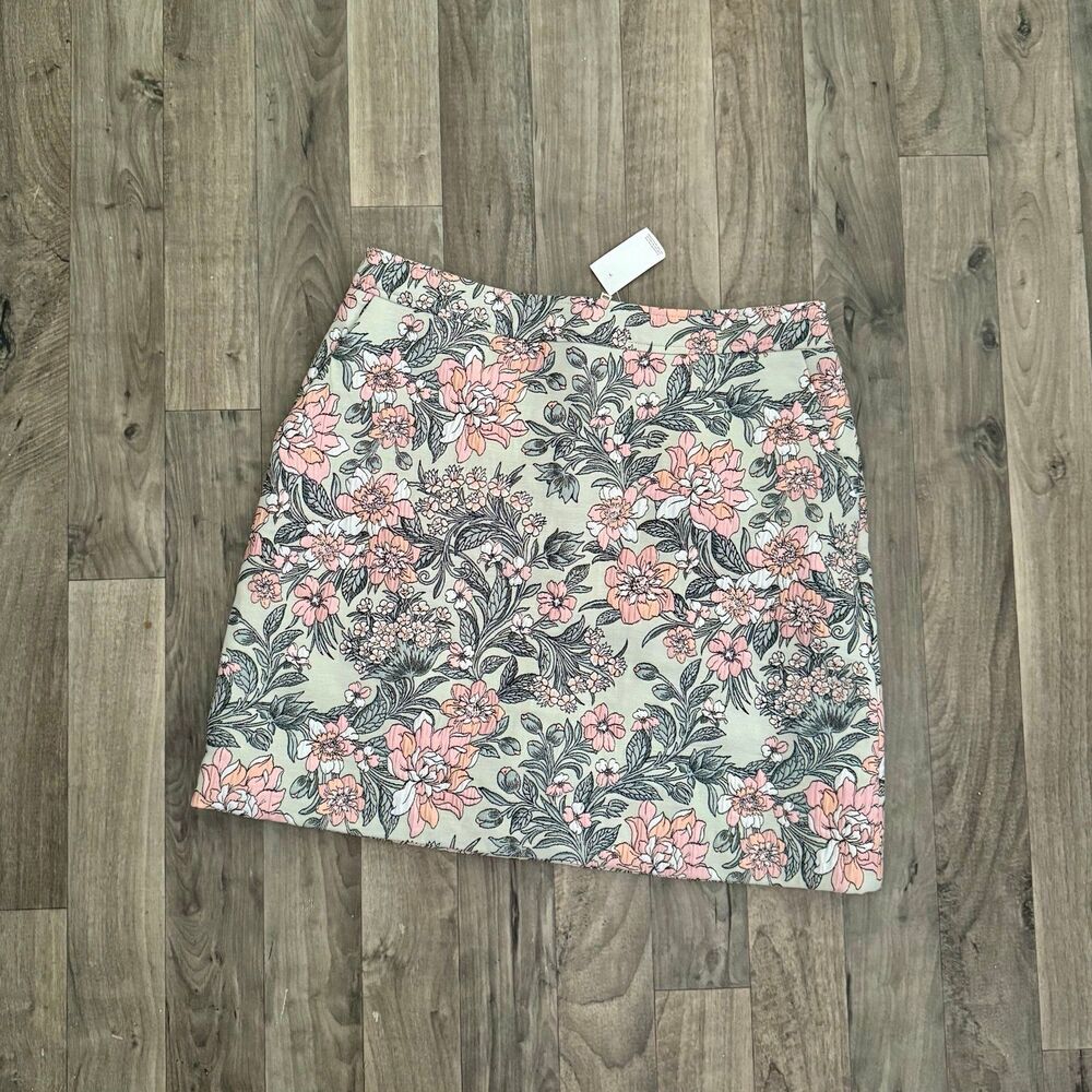 LOFT jacquard floral printed mini skirt